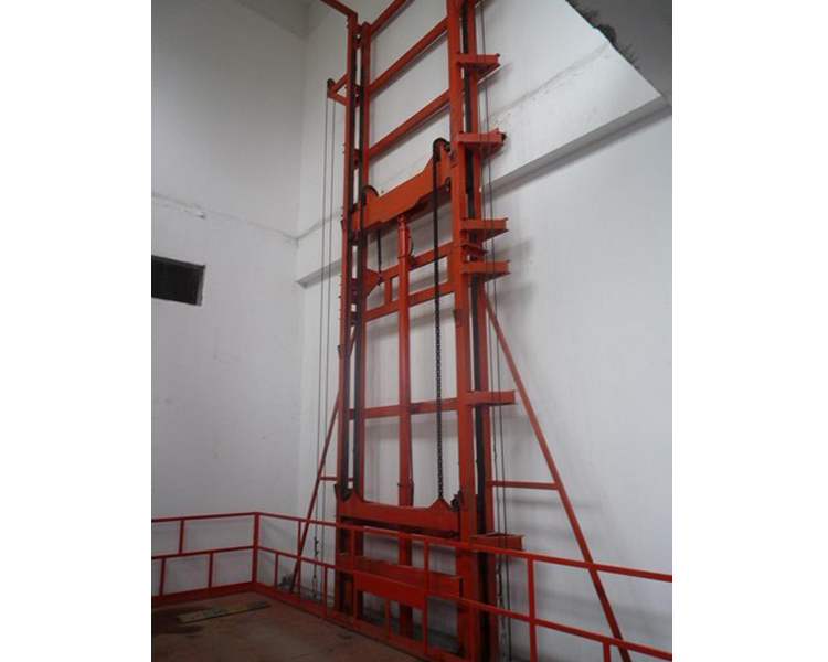 單缸雙柱鏈條導軌式升降作業平臺